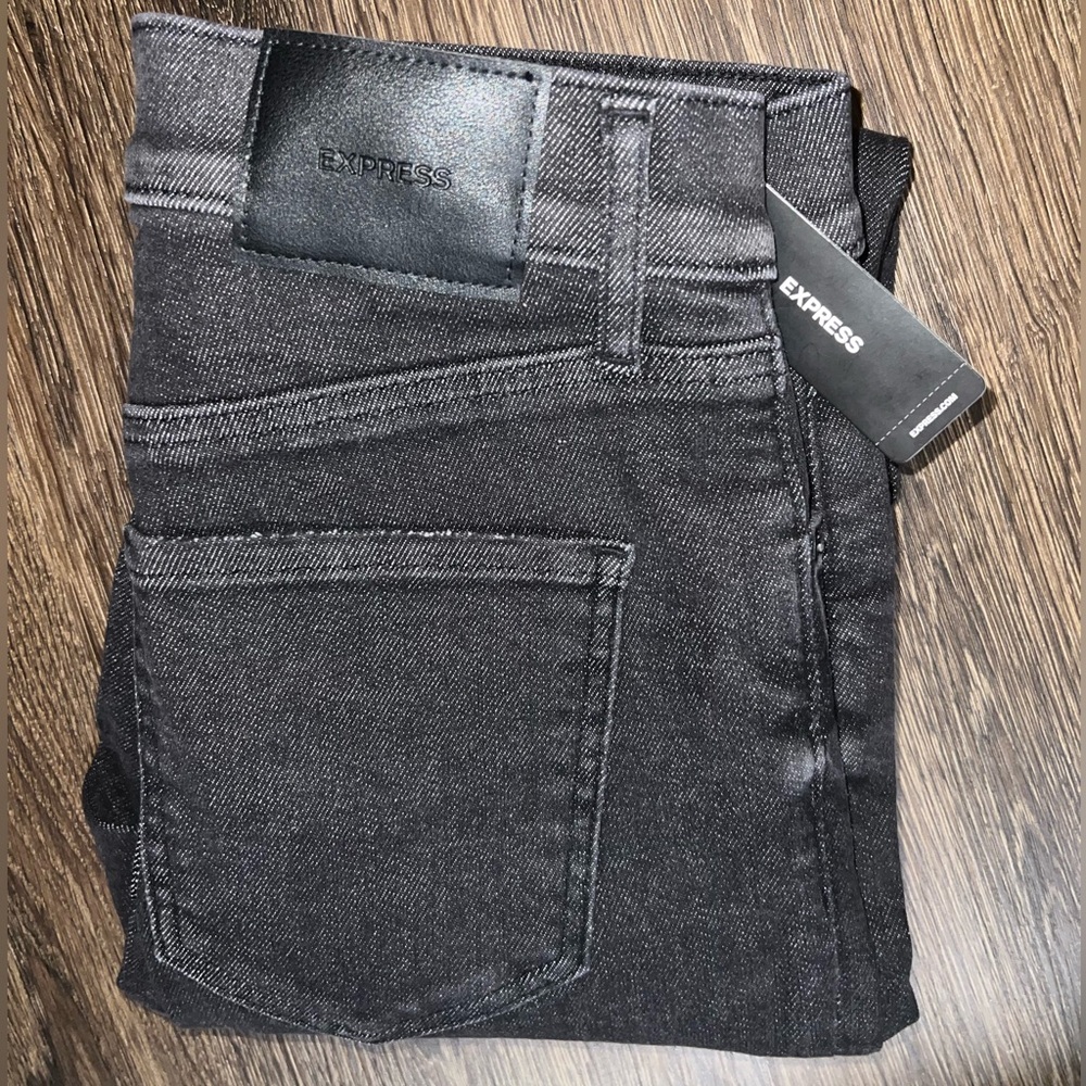 Express Size 6R Modern Straight High Rise Black Wash Hyper Stretch Jeans NWT